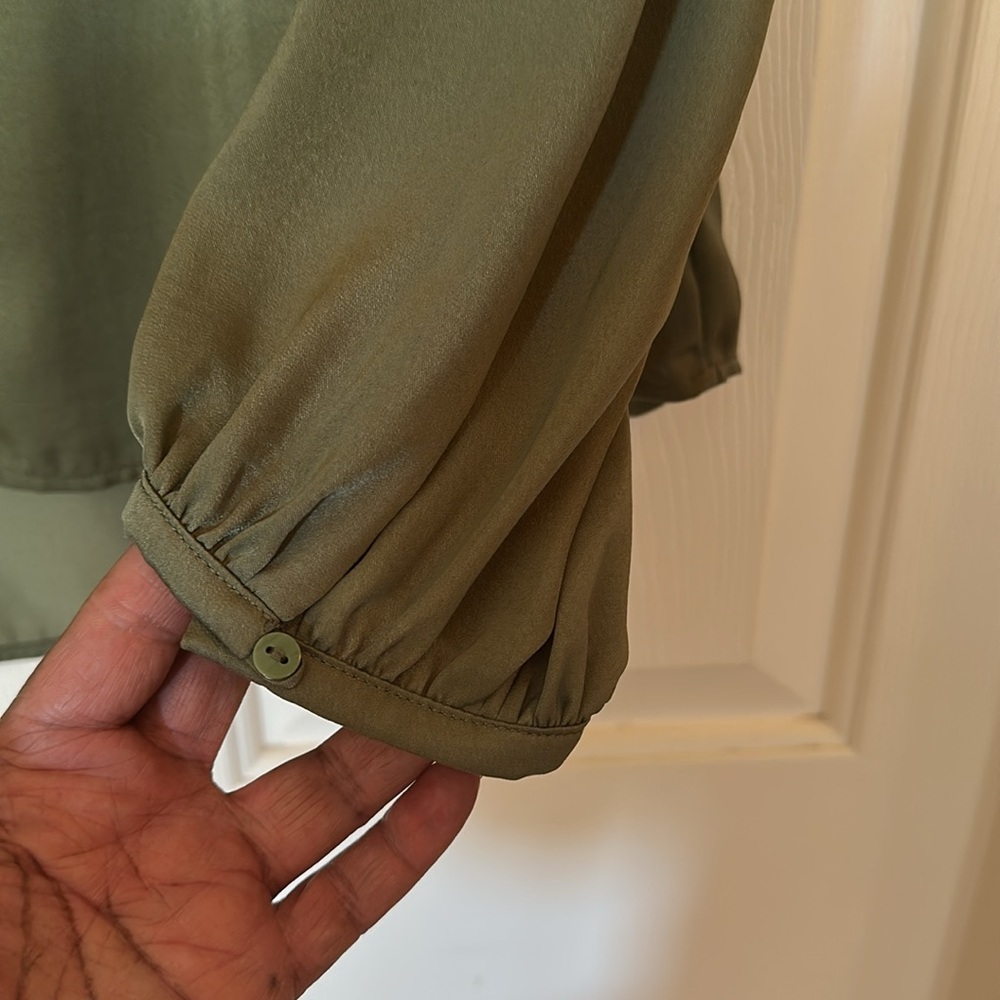 Polyester Blouse - Picture 3 of 6